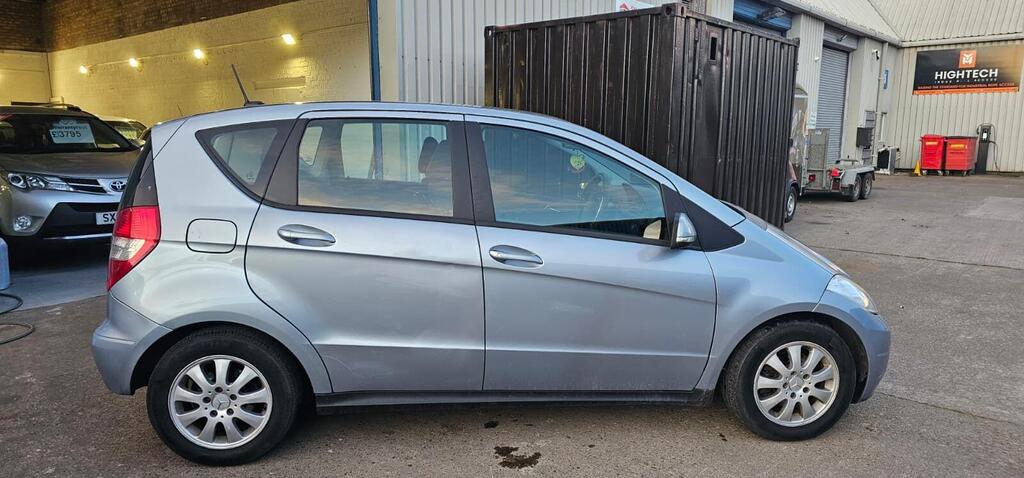 Mercedes-Benz A Class photo 8