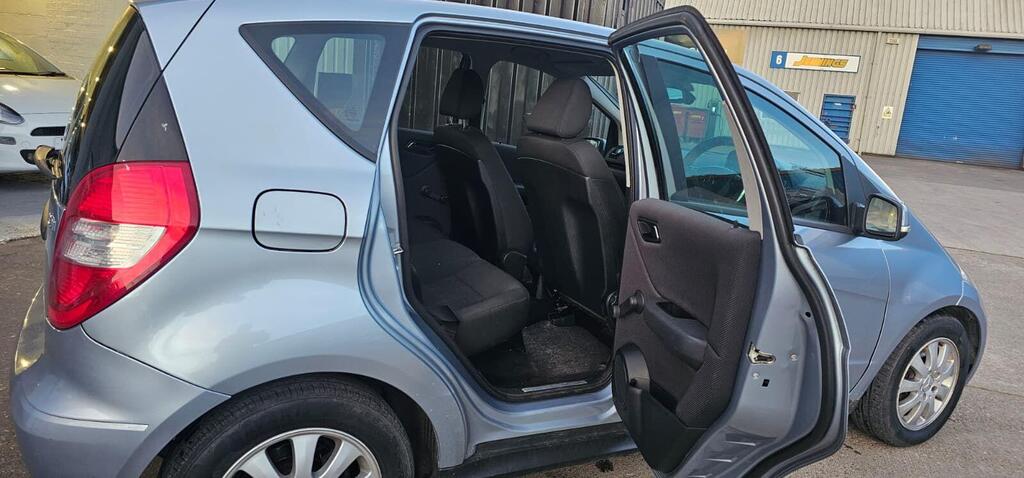 Mercedes-Benz A Class photo 9