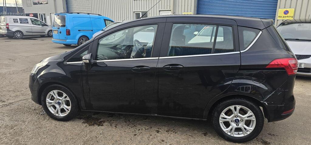 Ford B-Max photo 5