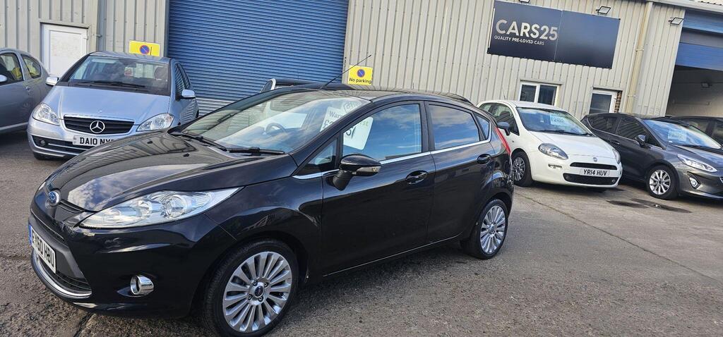 Ford Fiesta photo 4