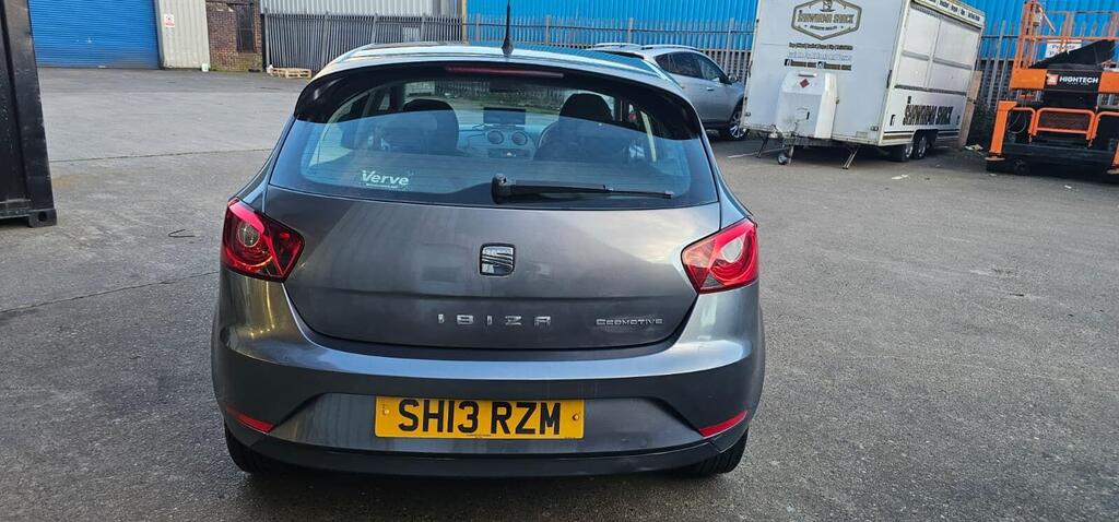 SEAT Ibiza photo 3