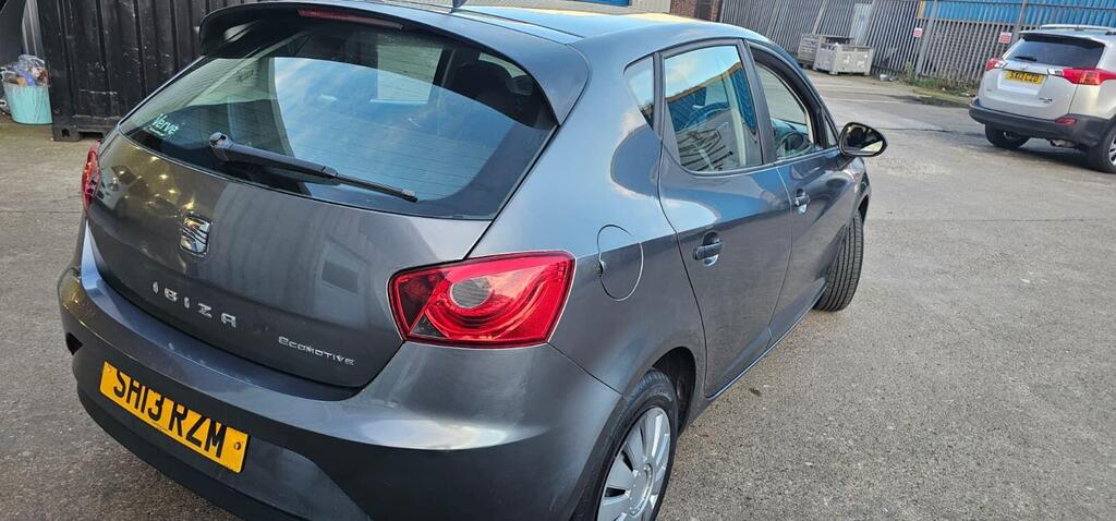 SEAT Ibiza photo 6
