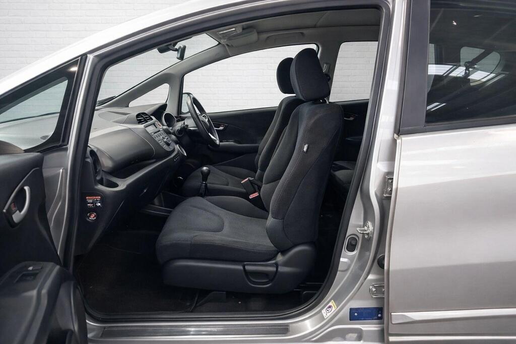 Honda Jazz photo 5