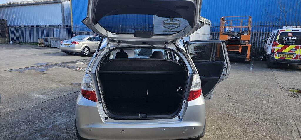 Honda Jazz photo 23